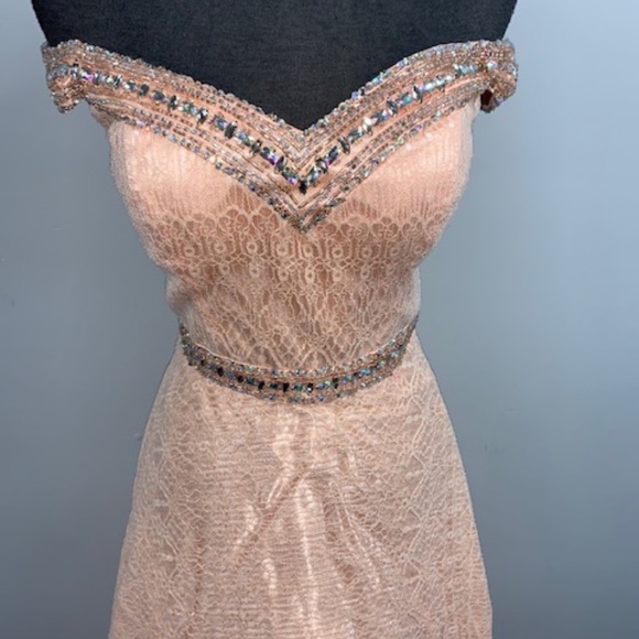 Dress - Picture 2 of 7